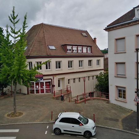 Chambre Meublee Au Coeur De Ville - Chez L'Habitant Le Creusot Exteriér fotografie